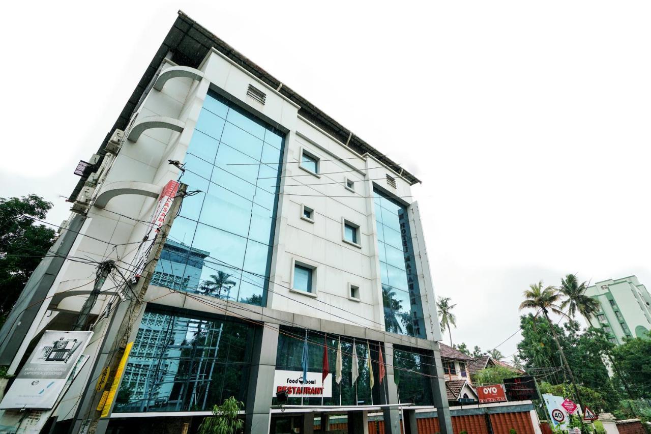 Oyo 1684 Hotel Malabar Inn Kozhikode Exterior foto